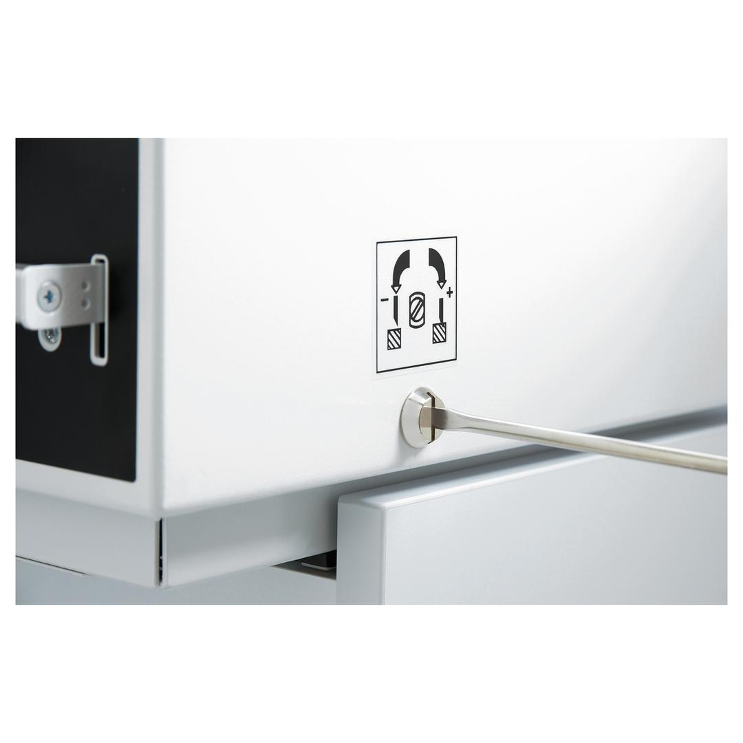 Massicot électrique A3 4350 sur stand IDEAL — Réglage de la profondeur de la lame