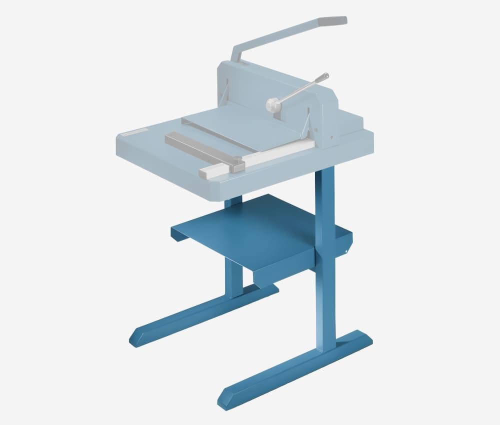 Massicot manuel DAHLE 842 avec pieds support : Les pieds support apportent une excellente stabilité et une hauteur de travail ergonomique pour un confort d'utilisation optimal.
